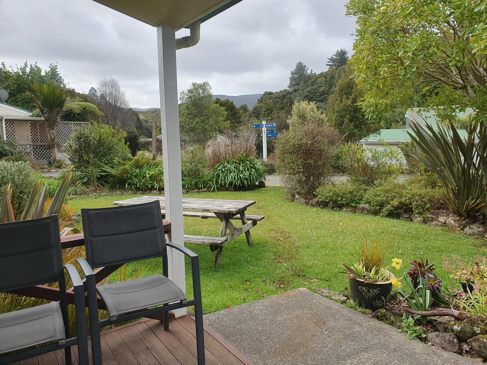 Kauri Coast Top 10 Holiday Park Kaihu Zewnętrze zdjęcie