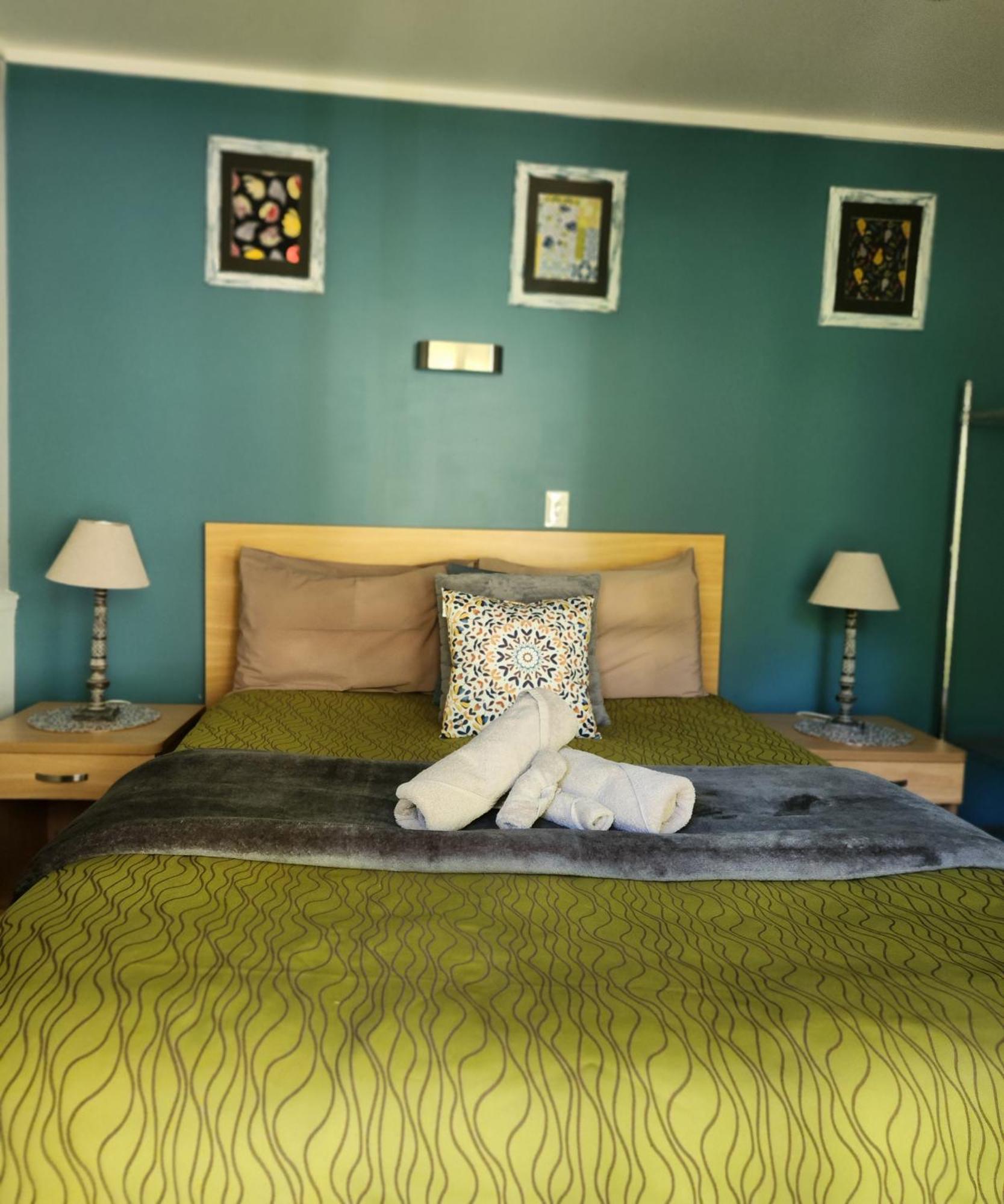 Kauri Coast Top 10 Holiday Park Kaihu Zewnętrze zdjęcie